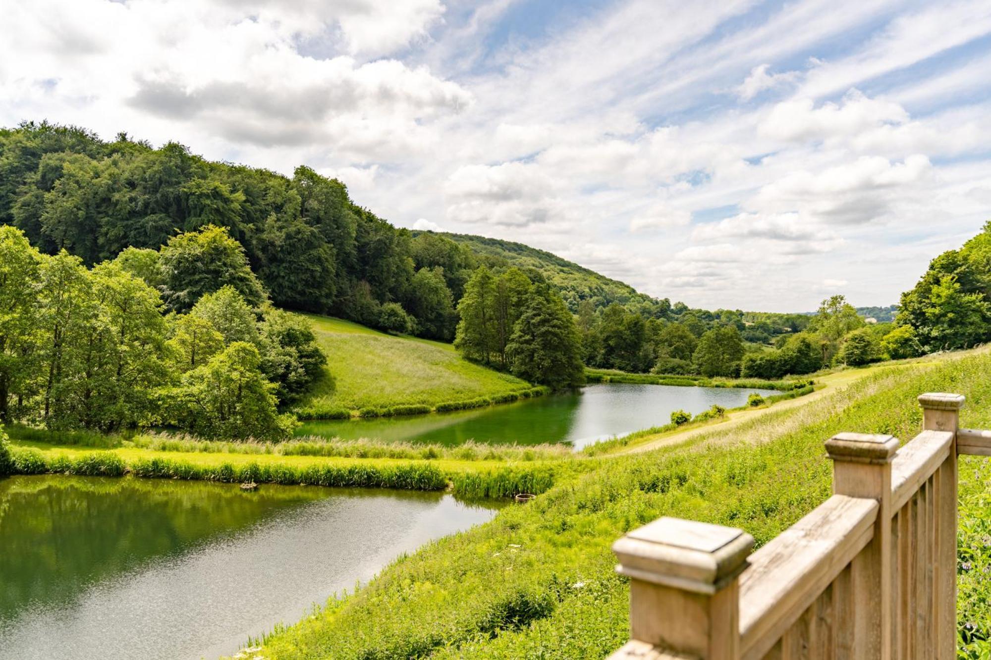 Lakeside Cottage Great Witcombe Exterior photo